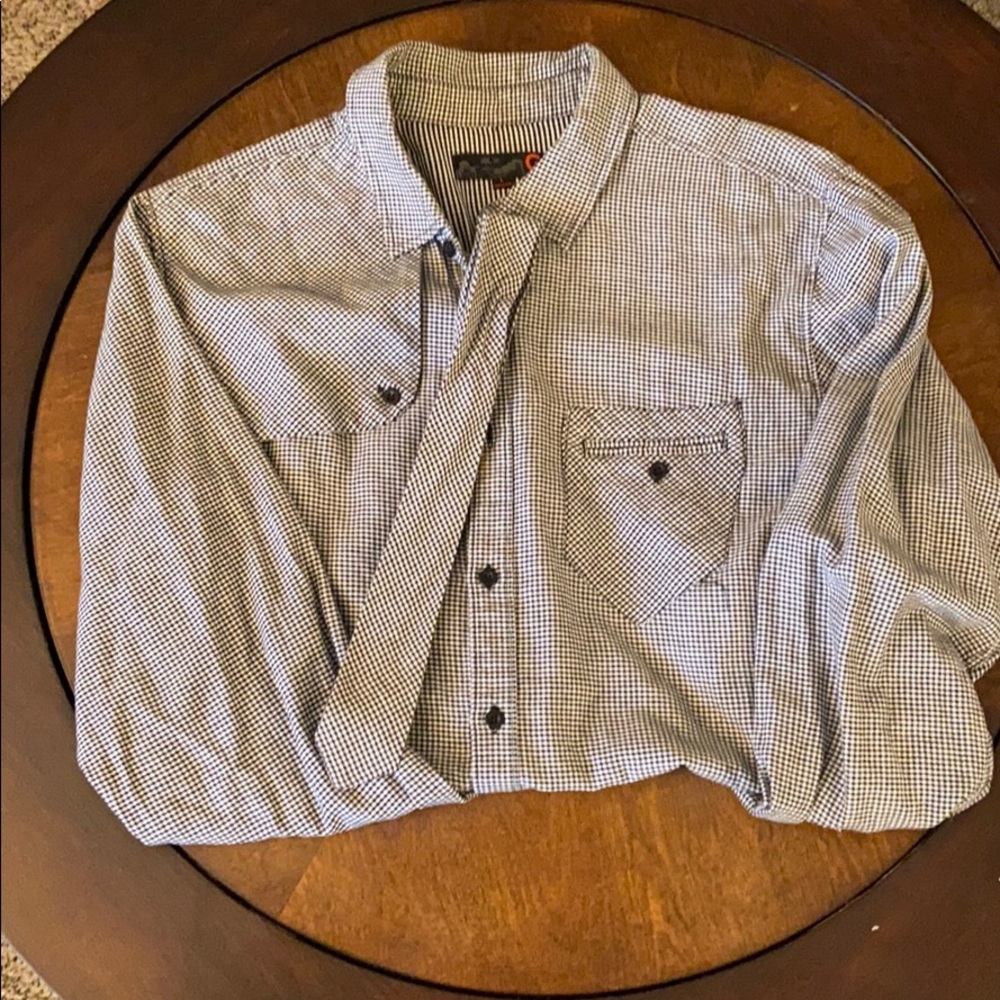 Men’s button up dress shirt